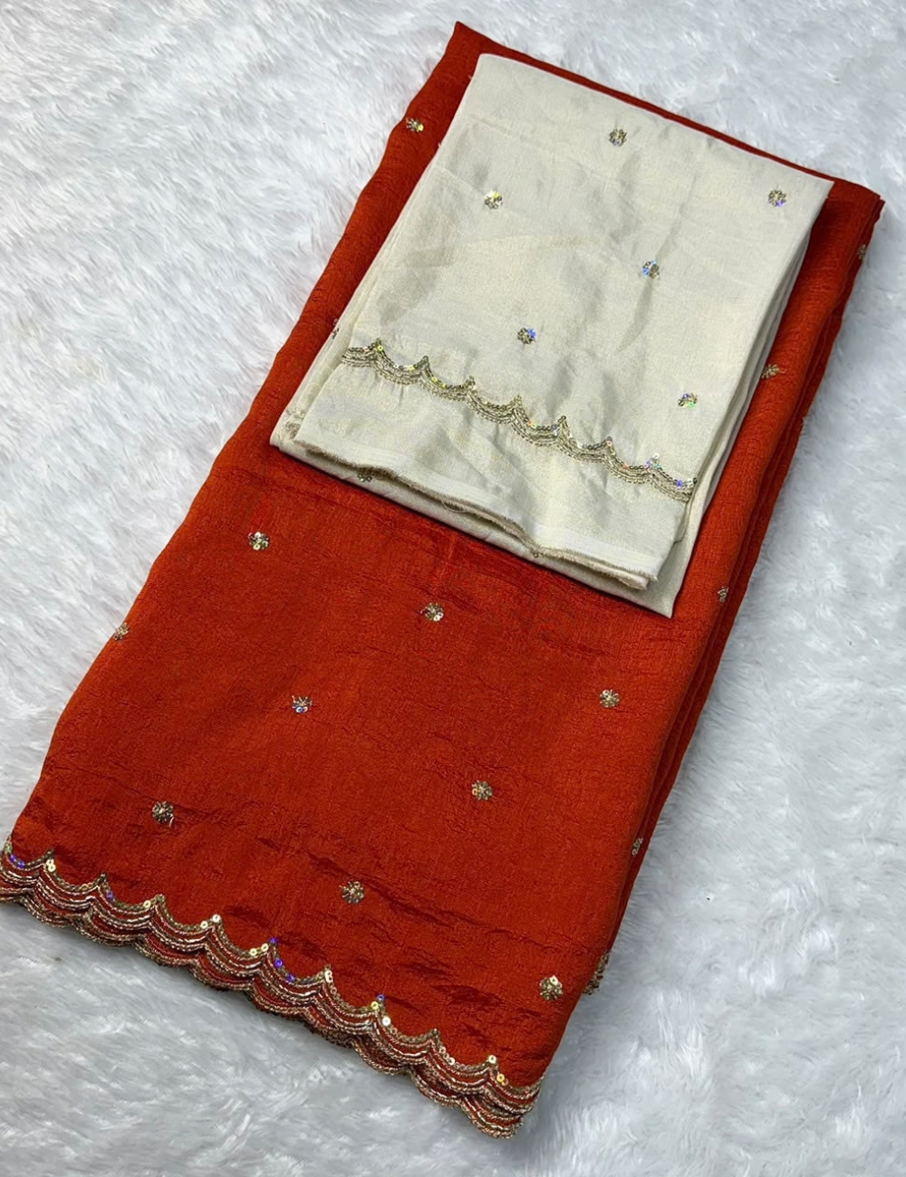 Grand Party Wear Vichitra Silk Saree with Elegant Single-Line Scallop Border