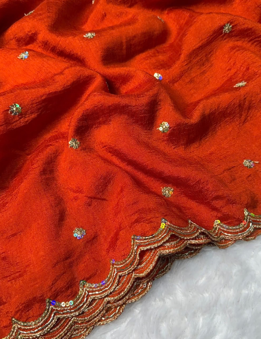 Grand Party Wear Vichitra Silk Saree with Elegant Single-Line Scallop Border